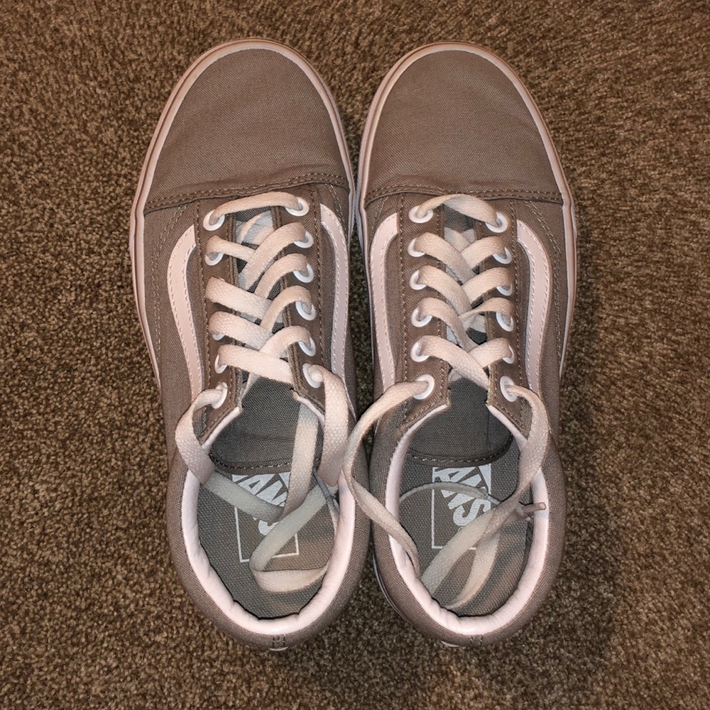 Vans in size women 7.5 men’s 6 perfect condition!